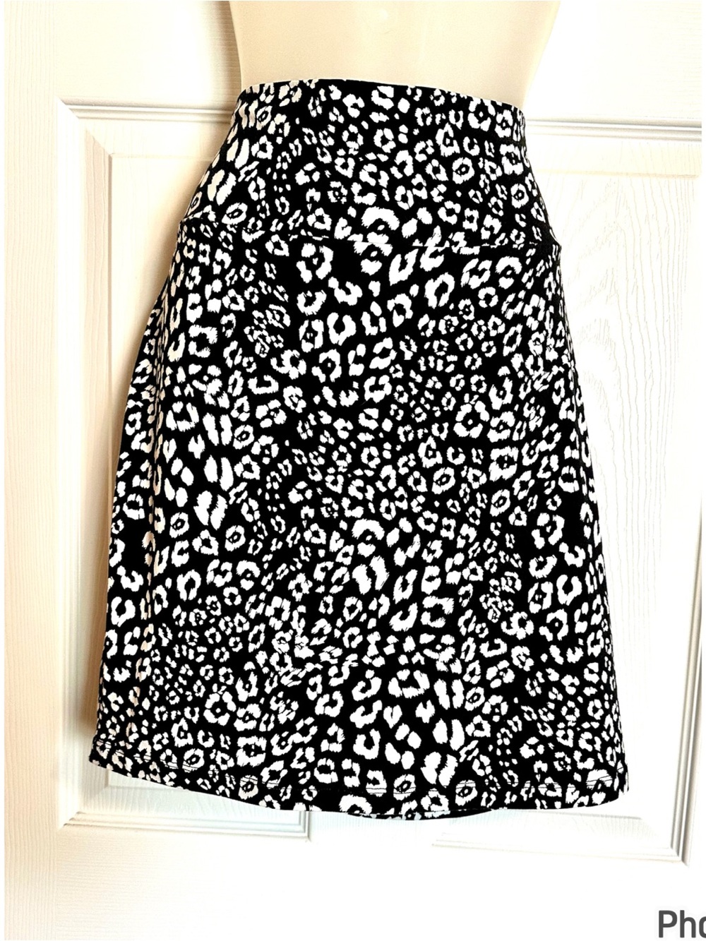 Charlotte Russe Black and White Leopard Print Body Con Pencil Skirt